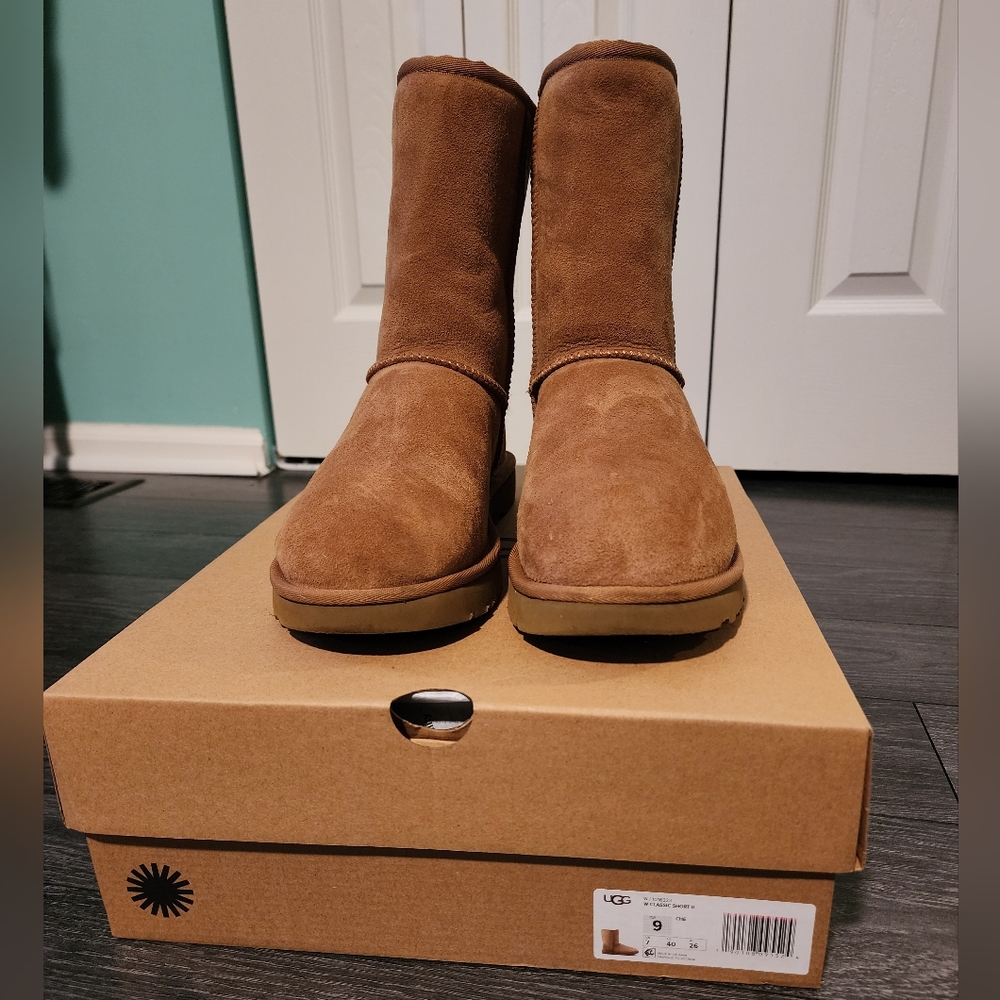 Ugg Classic Short Boot II